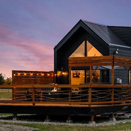 Modern Tiny Cabin, With Hot Tub In Choteau Mt Dış mekan fotoğraf