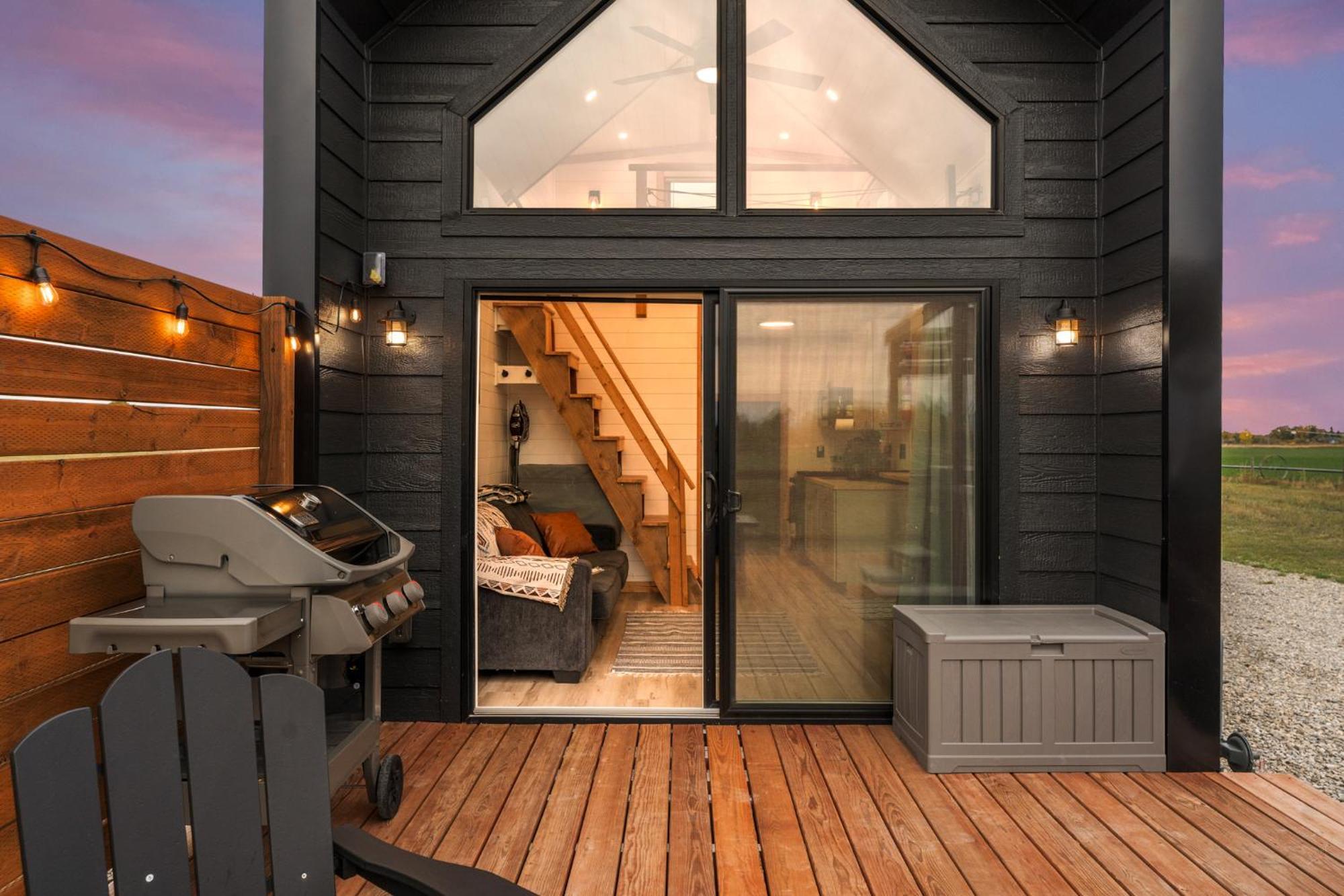 Modern Tiny Cabin, With Hot Tub In Choteau Mt Dış mekan fotoğraf